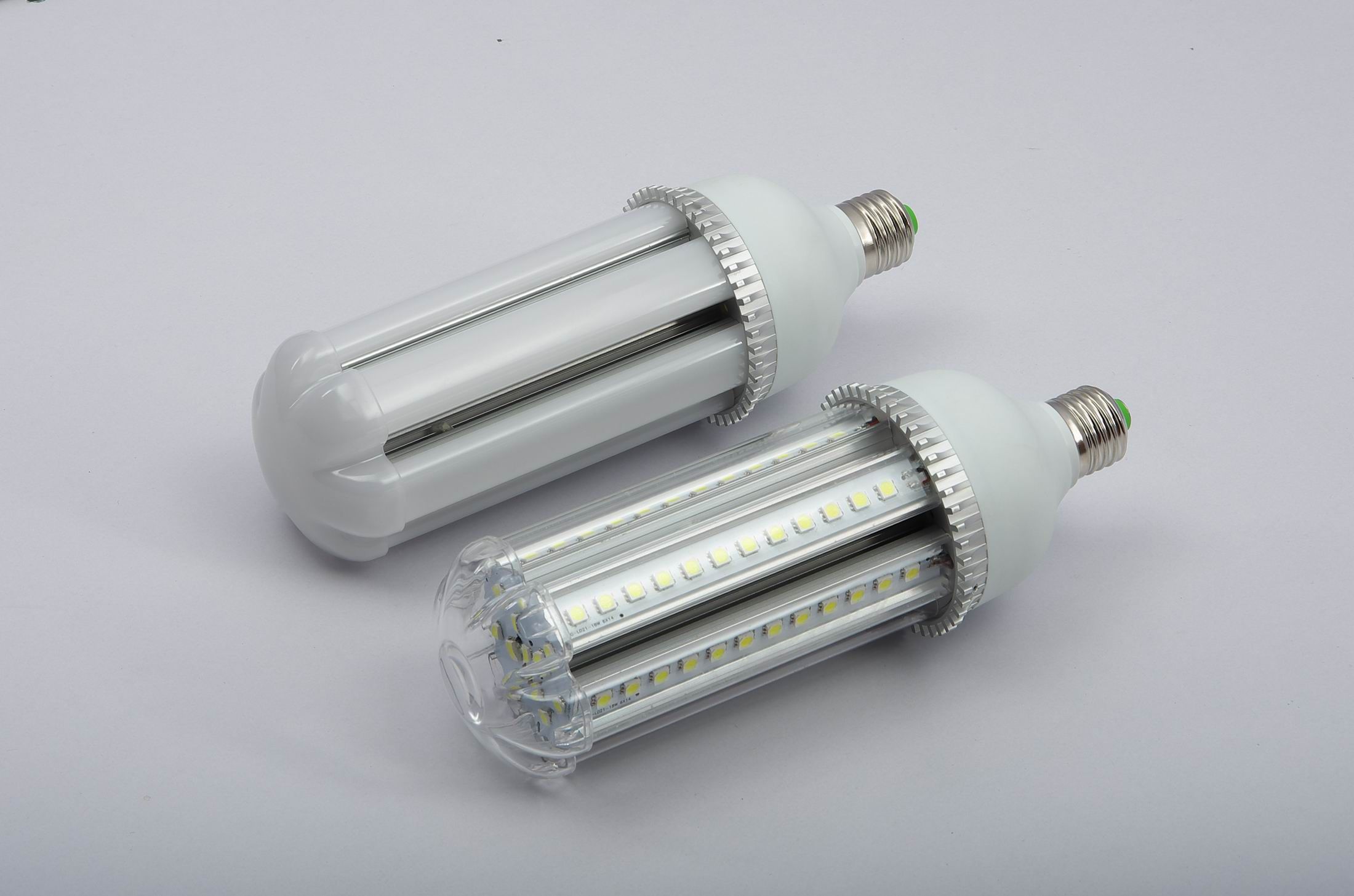 首页 供应产品 小功率led节能灯 全铝贴片玉米灯 >> 98珠 smd5050 led