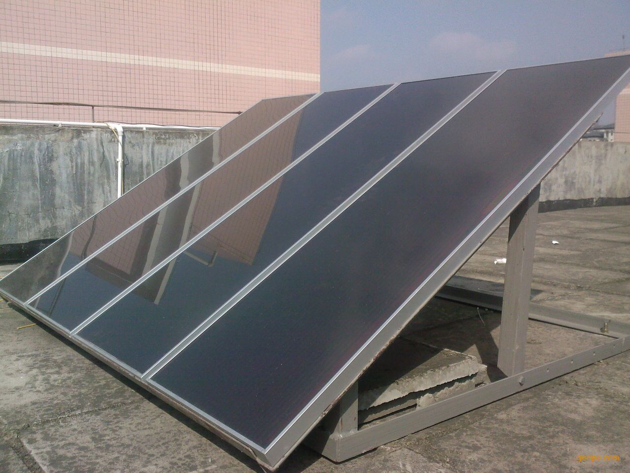 太阳能超导取暖-济南富民新科节能研究中心
