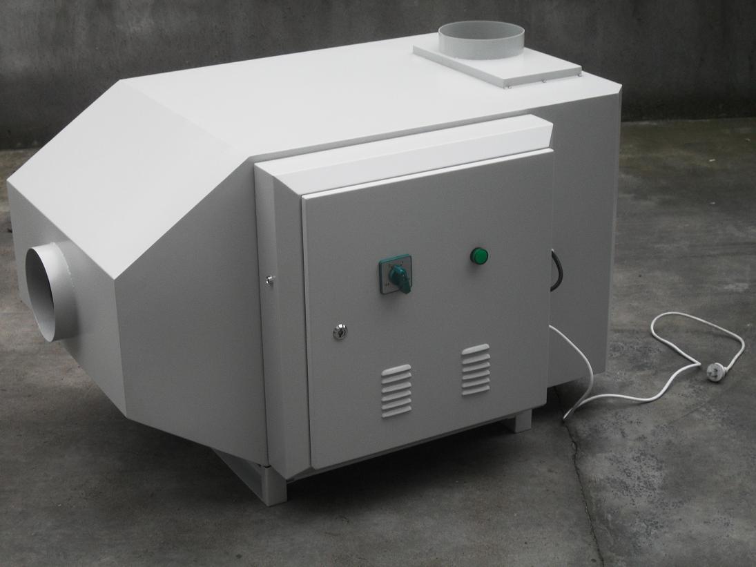 4800.00/台                   工业油雾净化器