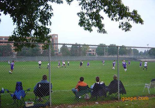 乌鲁木齐学校足球场用铁丝围网-足球场用铁丝