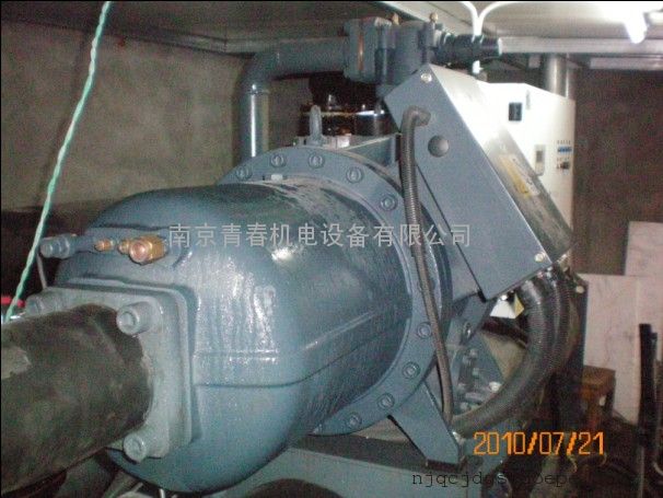 汉钟螺杆制冷压缩机_汉钟螺杆机换油视频_螺杆机换油教学视频