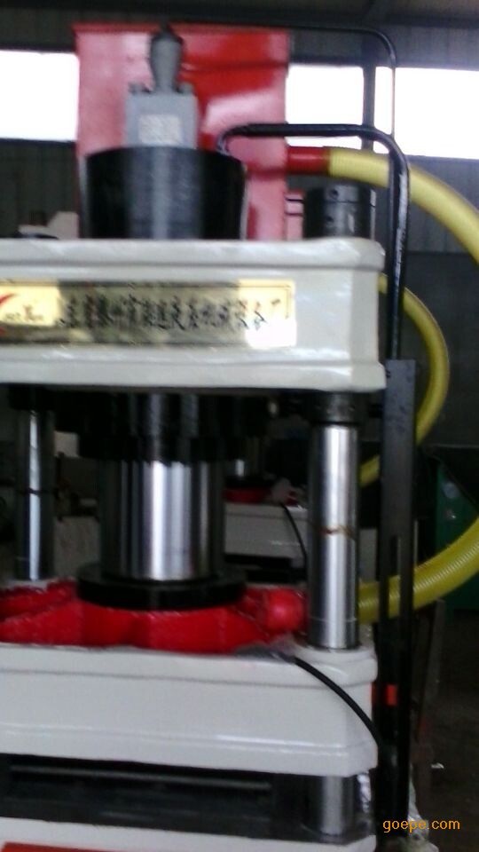 联运500吨翻版鱼饵成型机,专业生产爆炸鱼饵液