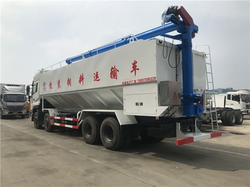 15吨猪场电动送料车 东风天锦饲料车 液压散装饲料车 饲料专用车