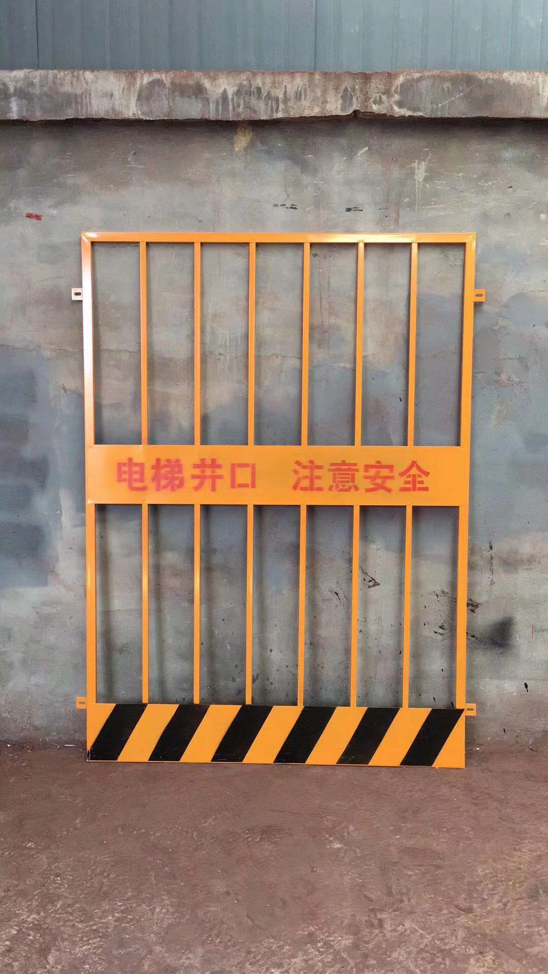 澜润工地施工电梯防护门 施工井口安全门q235