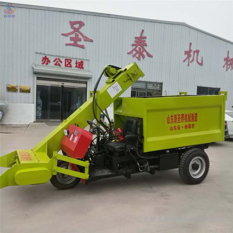 圣泰牛场小型清粪车图片 全自动铲粪车工作视频 qf-2