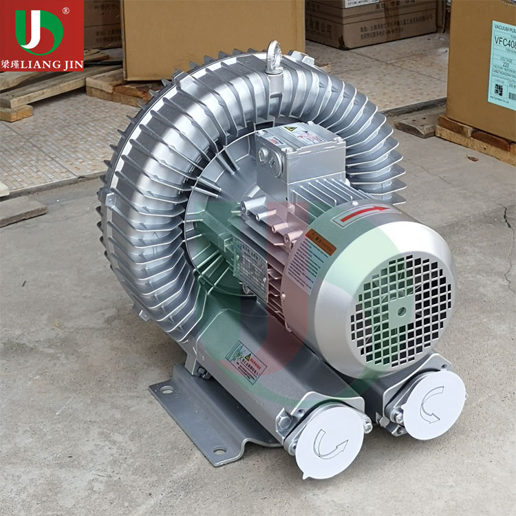 工業(yè)設(shè)備配套低噪音大風(fēng)量2.2KW高壓漩渦風(fēng)機(jī)現(xiàn)貨--上海梁瑾機(jī)電設(shè)備有限公司 工業(yè)設(shè)備配套低噪音大風(fēng)量2.2KW高壓漩渦風(fēng)機(jī)現(xiàn)貨--上海梁瑾機(jī)電設(shè)備有限公司