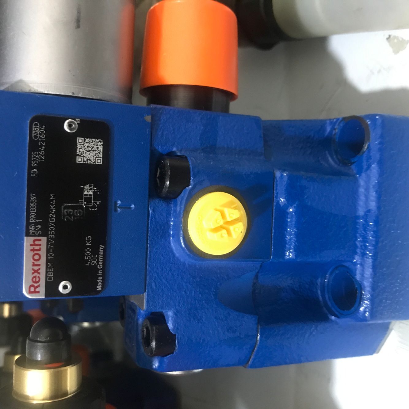 REXROTHֻʿR901335402DBEM107X/100YG24K4M