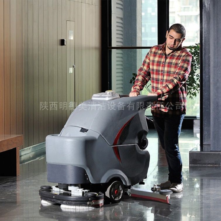西安高美洗地机,全自动电瓶地面清洗清洁设备使用陋习伤害机器