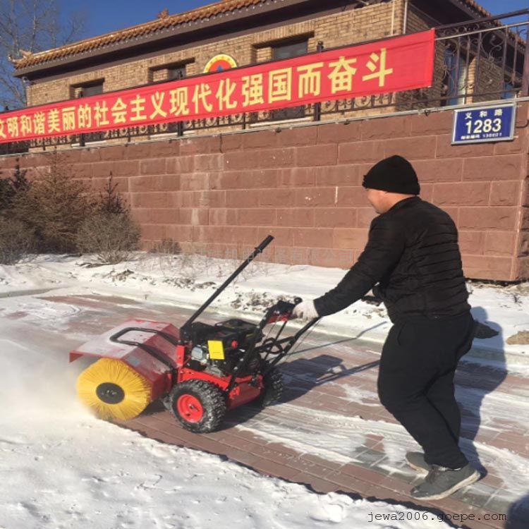 人行步道扫雪机SSJ5.56,一机顶十人效率高品质保证,售后到家