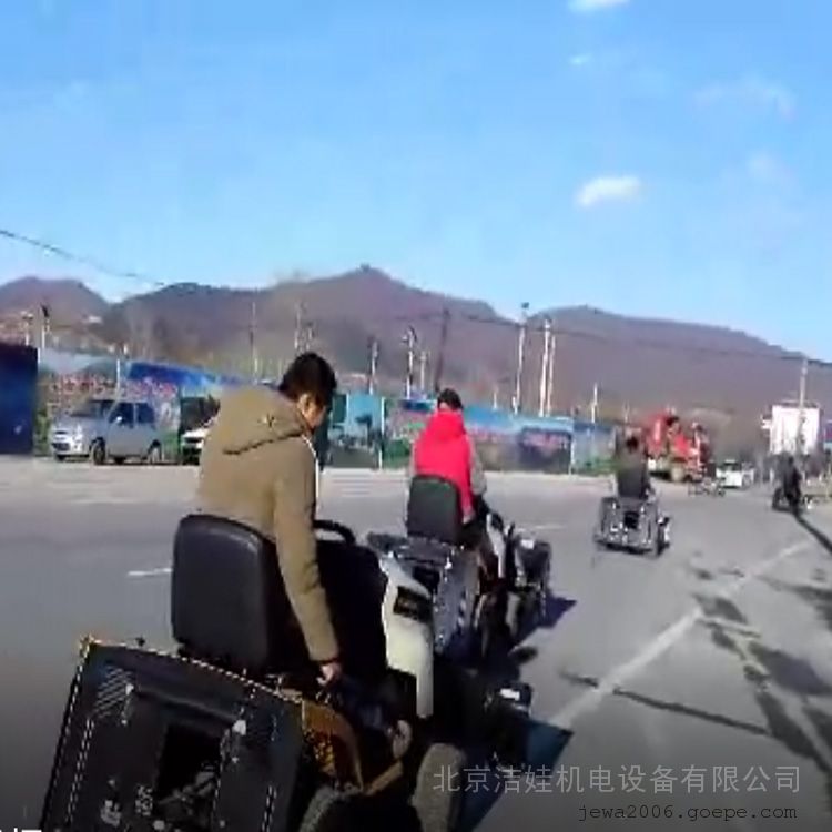 广场除雪车小型STM1100一站式服务现场培训