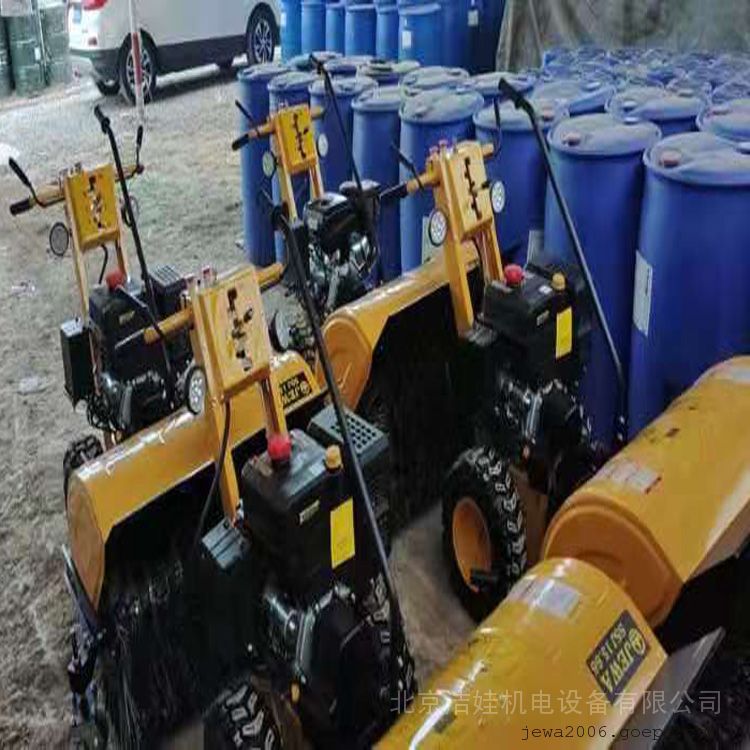 斜角滚刷式扫雪机SSJ15.66,北方地区厚雪清扫效率高质保畅享,购机无忧