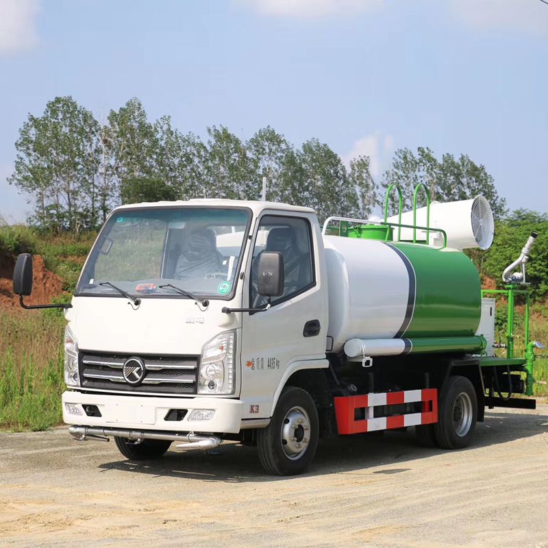 小型洒水车