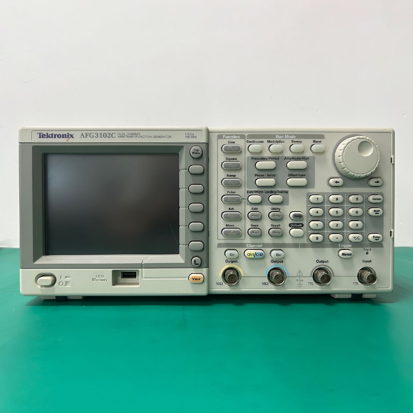 Tektronix̩˺źŷ+AFG3102C