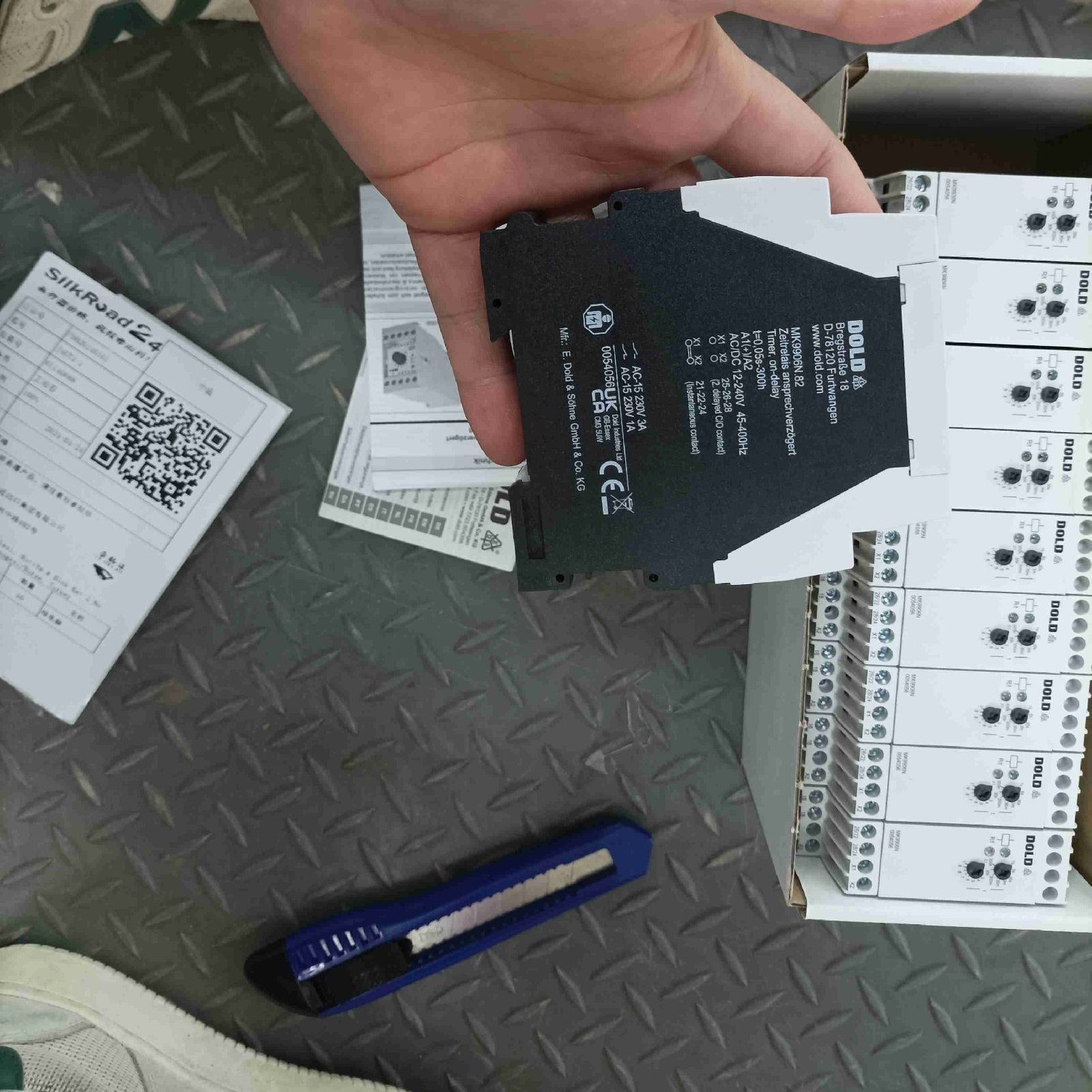 DOLD̵0054056, MK9906N.82 AC/DC12-240V 0,05S-300H