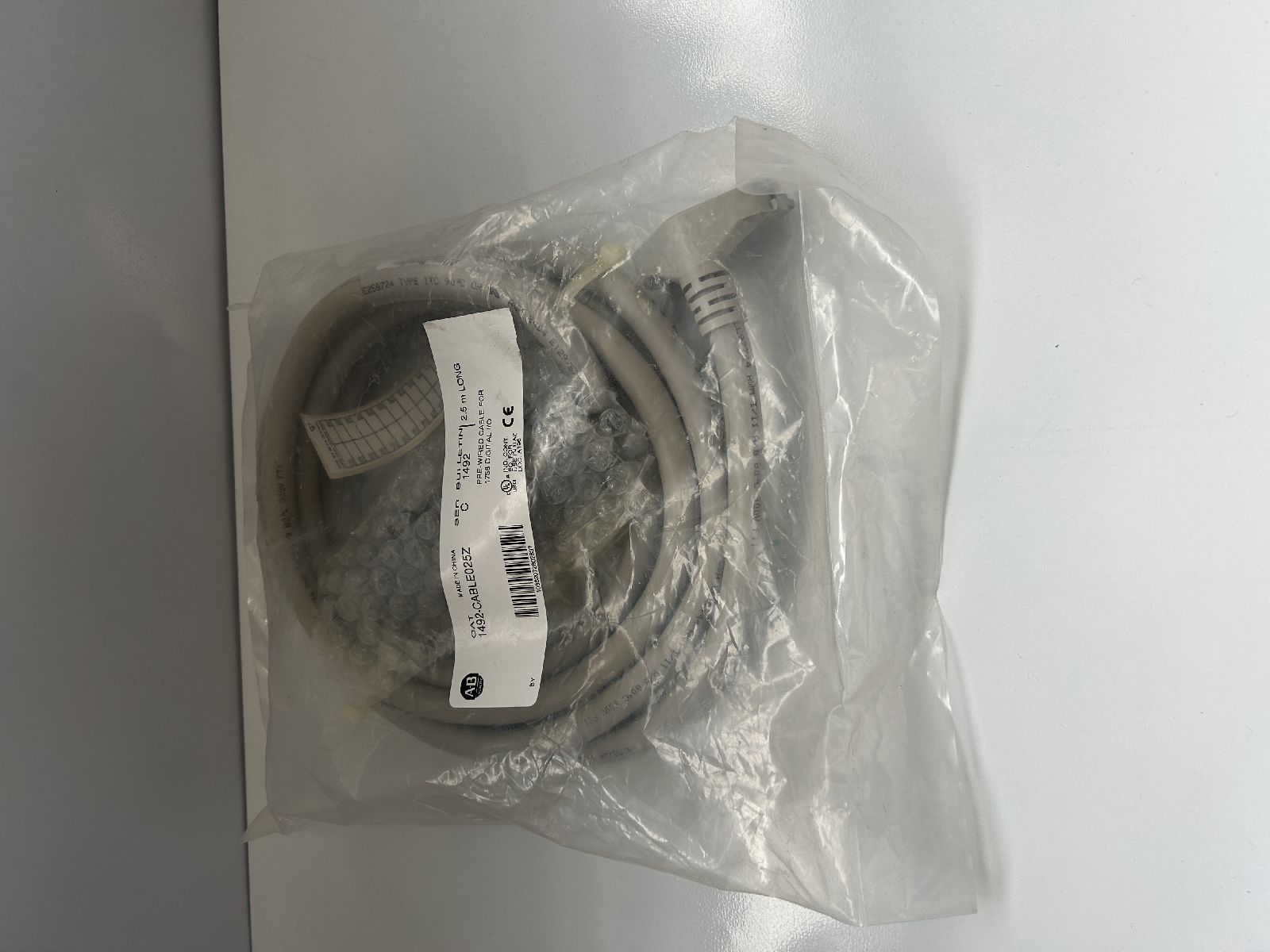 GE Ƶ  PLCIC200CBL510