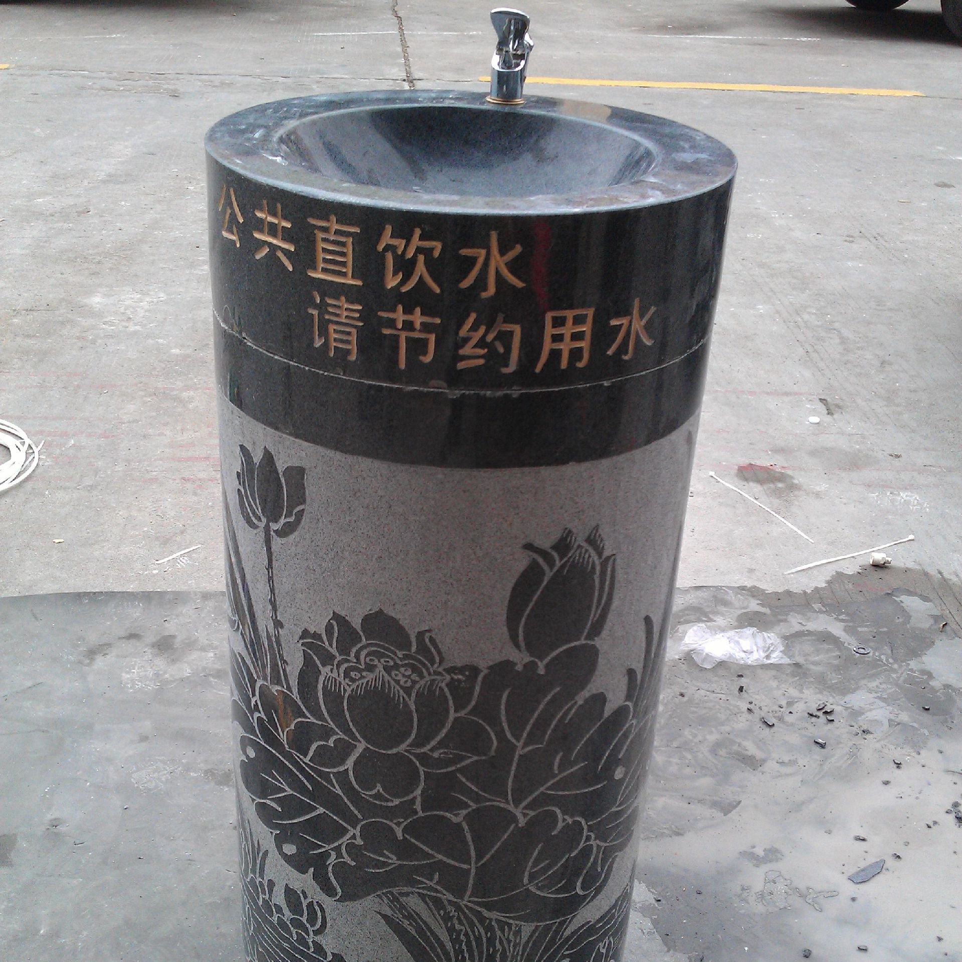 愉之泉户外景区直饮水台QW-01