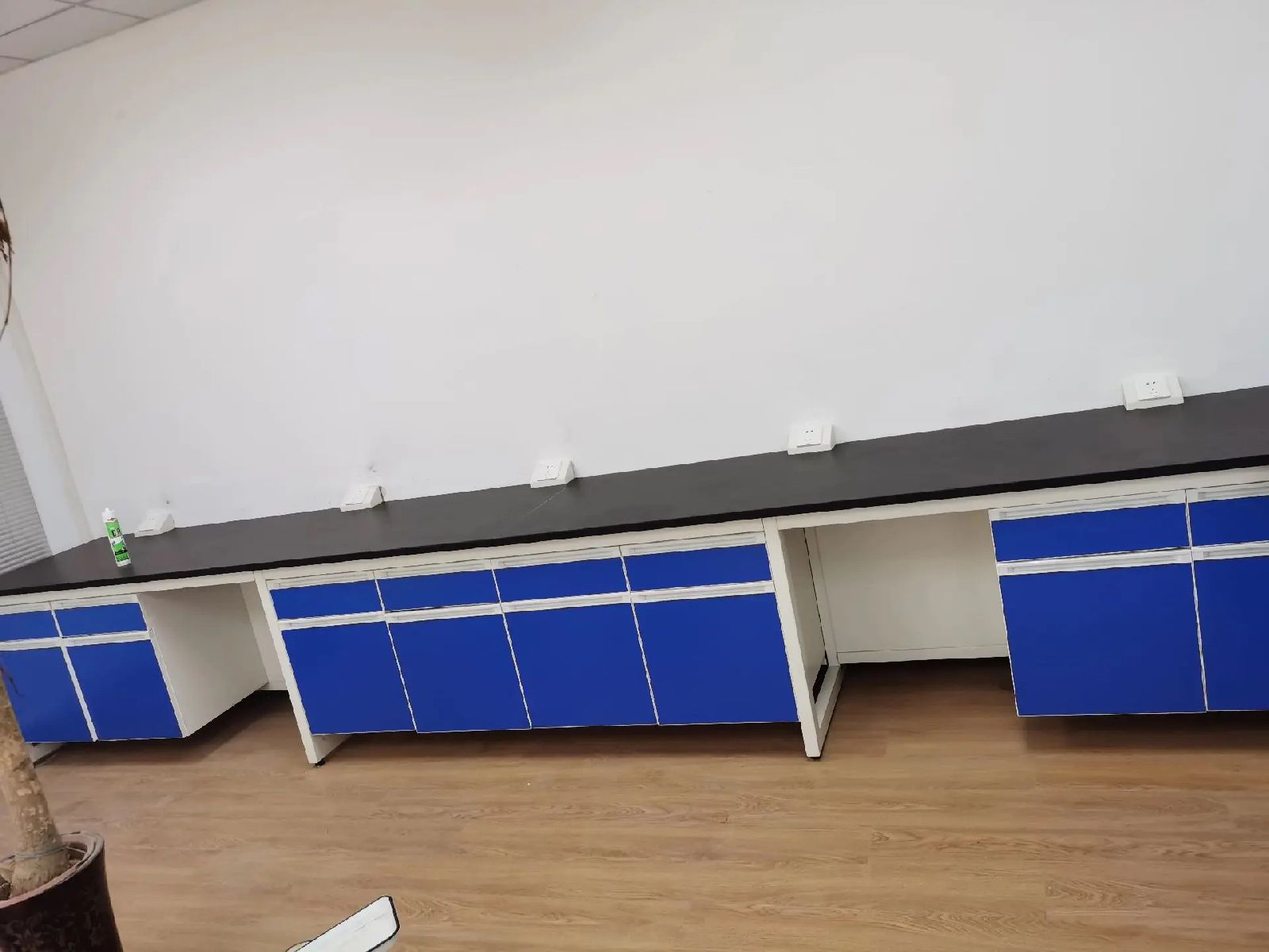 »׸ߵԺУľṹʵ̨ ෽㶨Űװ LM-SYT2410