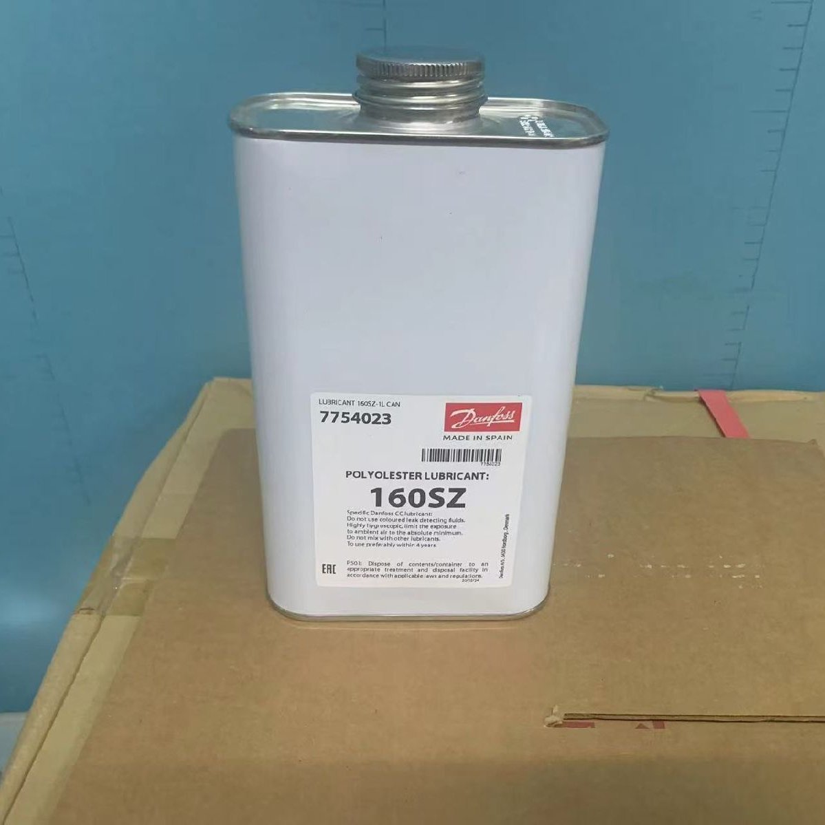 Environmentally friendly refrigeration oil 1L/2L/2.5L packaging 320SZ 