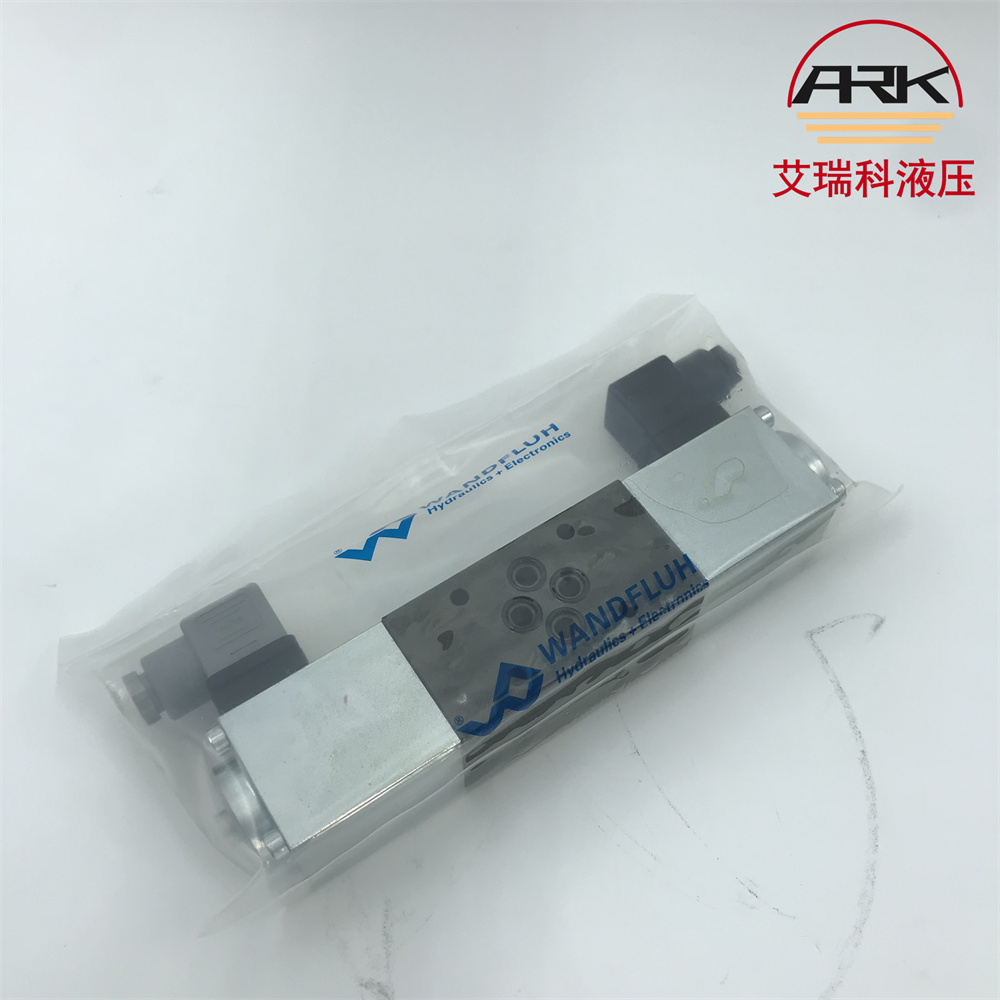 zs22061abй©WANDFLUHŻ 