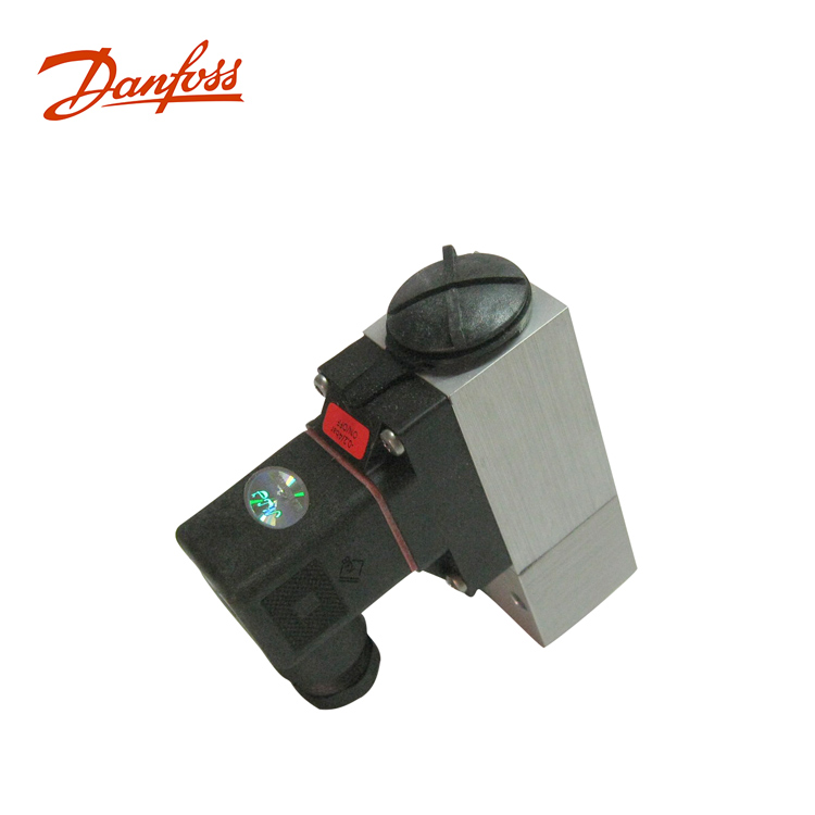 Danfoss˹ѹMBC5100-1211-1CB04 061B001066
