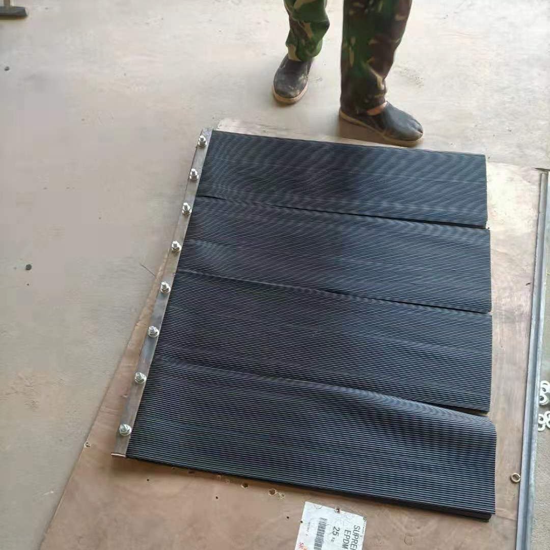 洗煤电厂皮带输送机防尘帘,提供长宽*层数,矿用电厂密封降尘帘自主品牌定制