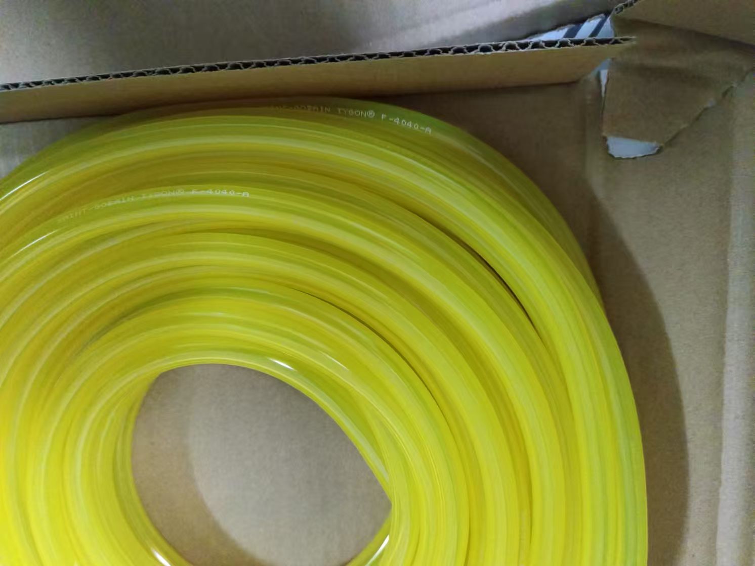 AAG00017石油润滑油管现货