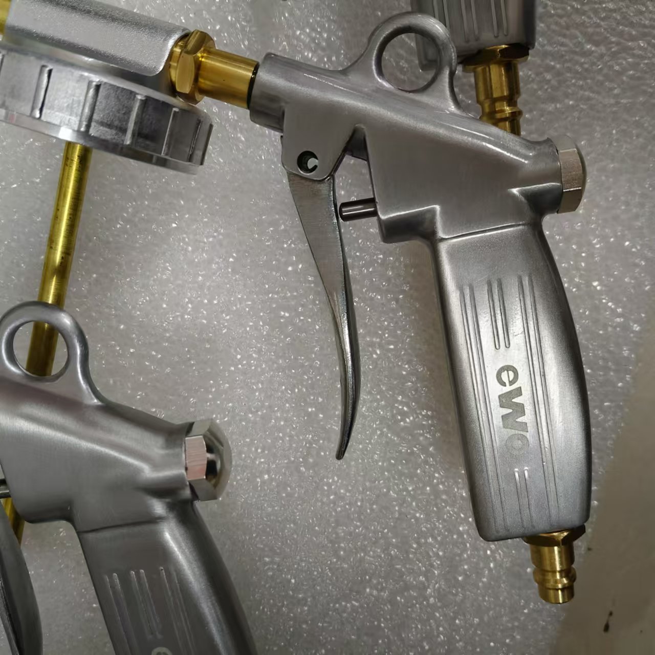 ¹ewo ๦ǹ졢ڵճȽ 125.341M