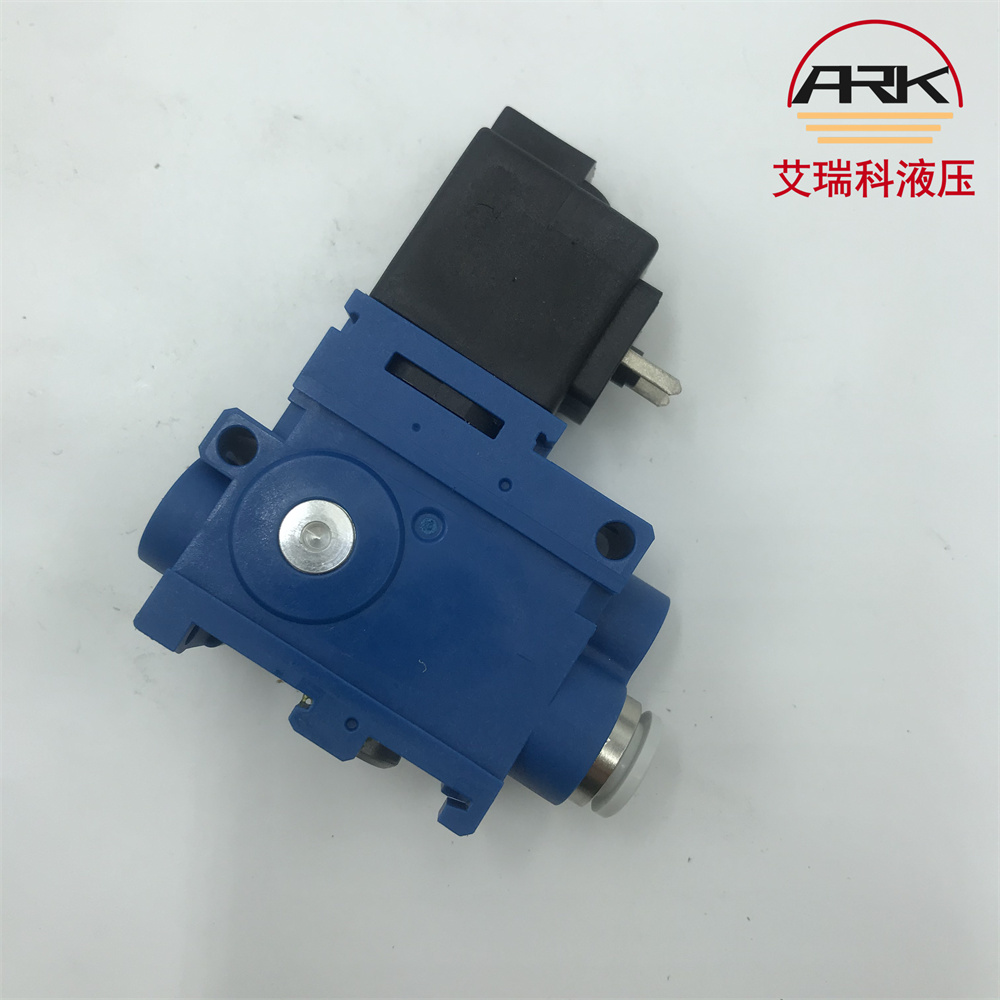 5792600220气动换向阀原装出售安沃驰两位三通换向阀5790400210aventics