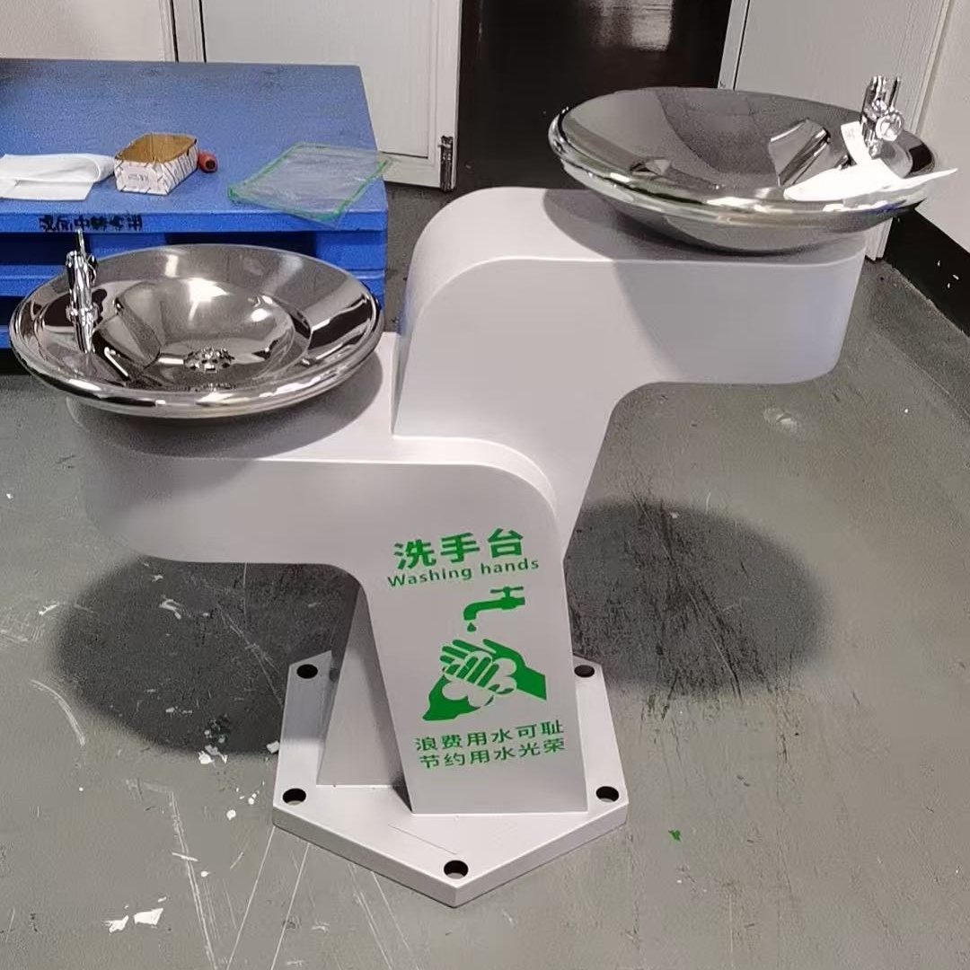 愉之泉景区莲花型直饮水机