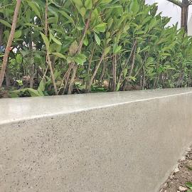 水磨石饰面树池花坛 混凝土景观坐凳定制施工